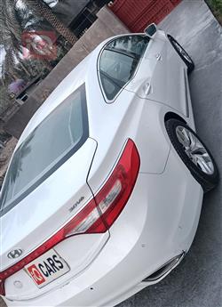 هيونداي أزيرا